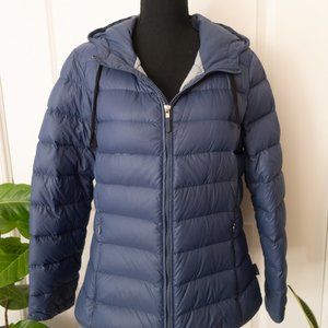 Calvin Klein Packable Lightweight Premium Down Puffer